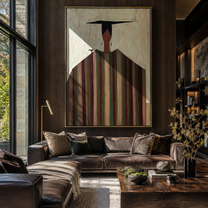 Black Horizon Crowns Stripes - geometric striped figure painting by Elliot Vale, modern figurative vertical wall art - styled room scene view 3